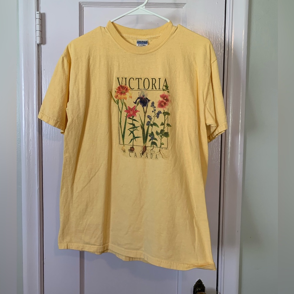 Vintage Yellow Victoria Canada T-shirt with Flowers